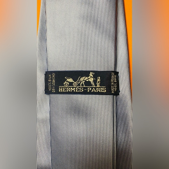 Hermes mens Tie - Picture 2 of 2